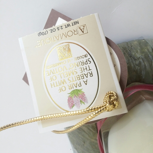 Nwt Rabbit Figurine with Spring Candle - Picture 6 of 7